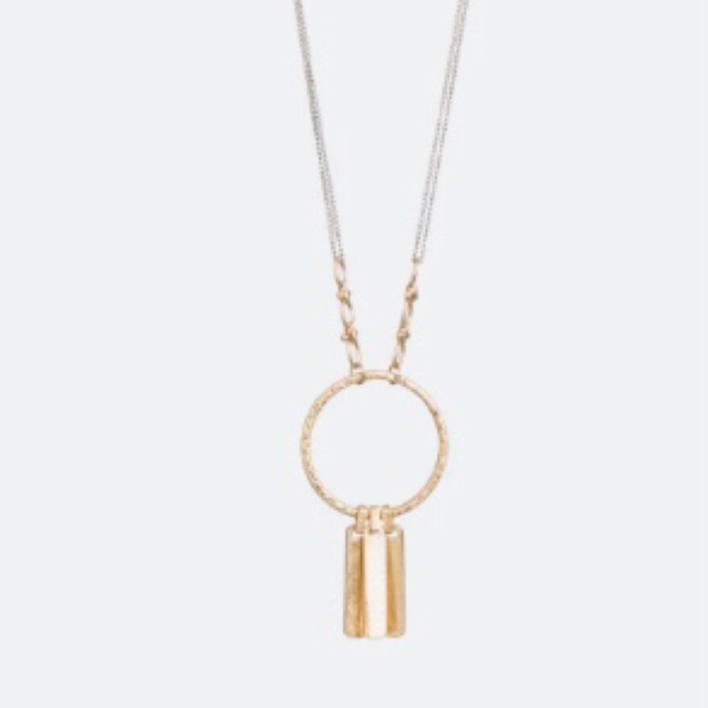 Necklace Circle Charm Pendant Gold Tone. Stitch Fix: Bay to Baubles, Domo